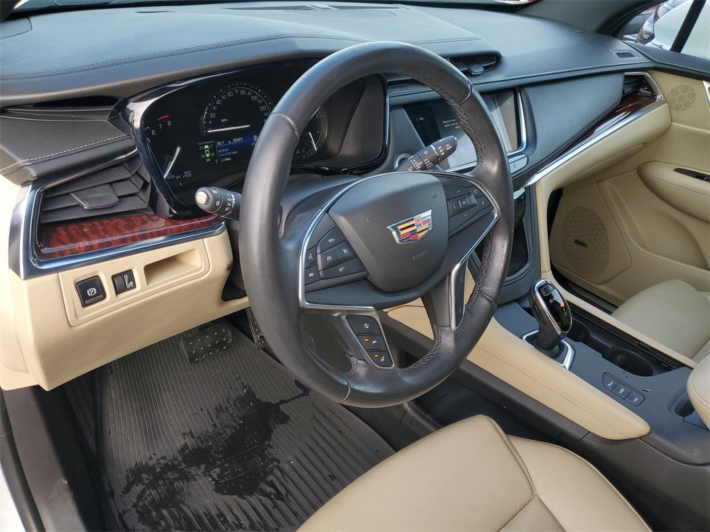 used 2018 Cadillac XT5 car, priced at $16,950