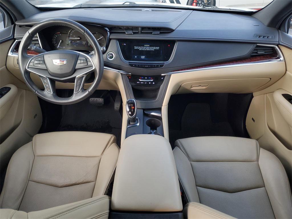 used 2018 Cadillac XT5 car, priced at $16,950
