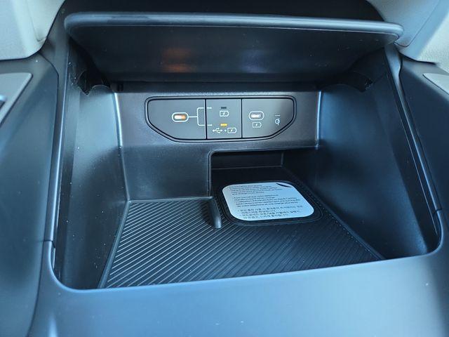 new 2026 Kia Sorento Hybrid car, priced at $37,442