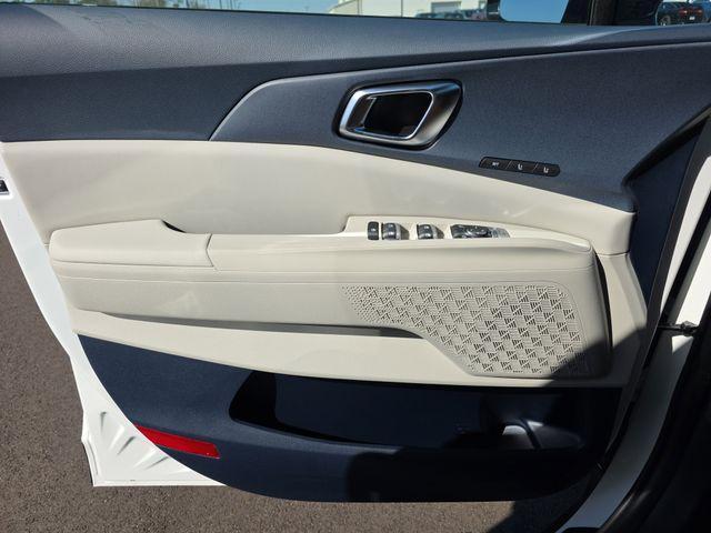 new 2026 Kia Carnival Hybrid car, priced at $43,455