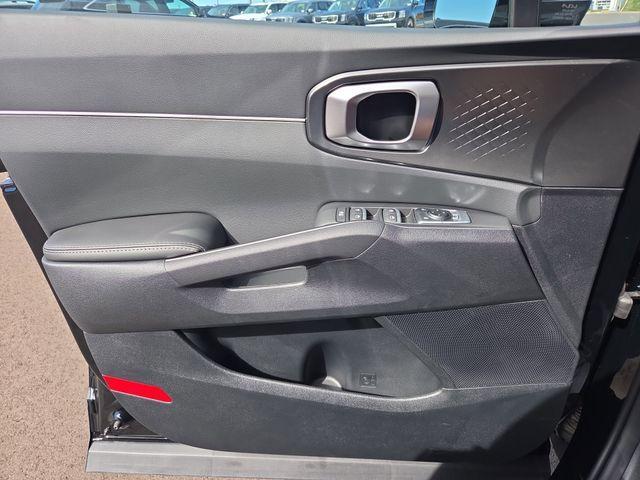 new 2026 Kia Sorento car, priced at $35,032