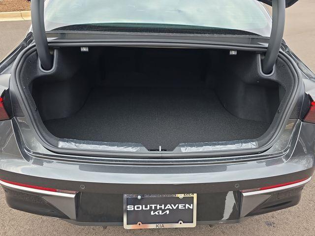 new 2026 Kia K5 car, priced at $27,606