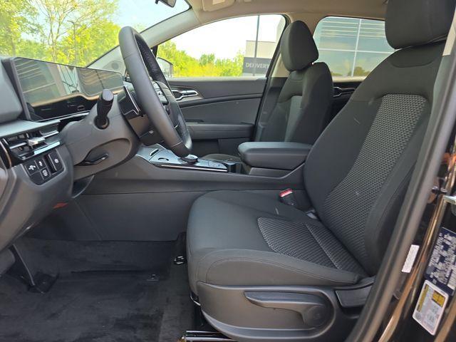 new 2026 Kia Sportage Hybrid car, priced at $28,388