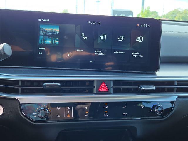 new 2026 Kia Sorento car, priced at $31,154