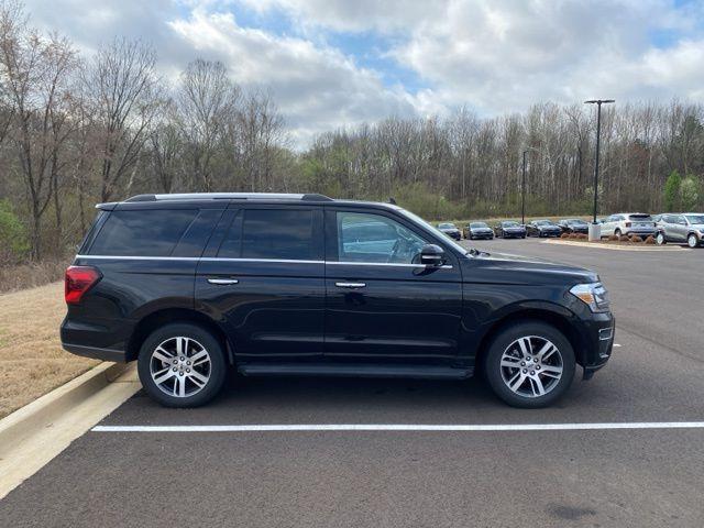 used 2024 Ford Expedition car, priced at $42,705