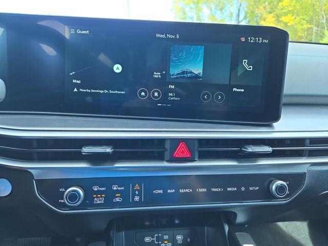 new 2026 Kia Sorento car, priced at $38,905