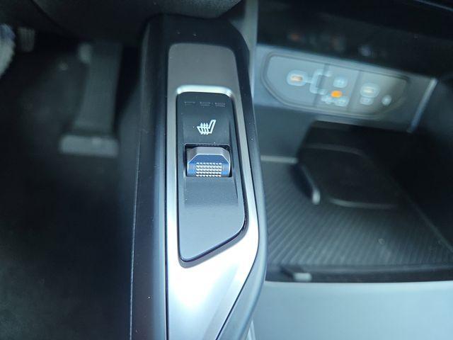 new 2026 Kia Sorento car, priced at $38,905