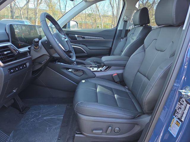 new 2025 Kia Telluride car, priced at $42,614