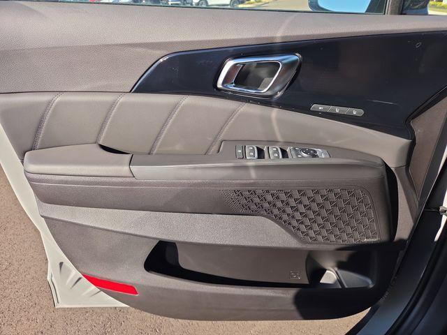 new 2026 Kia Carnival car, priced at $49,025