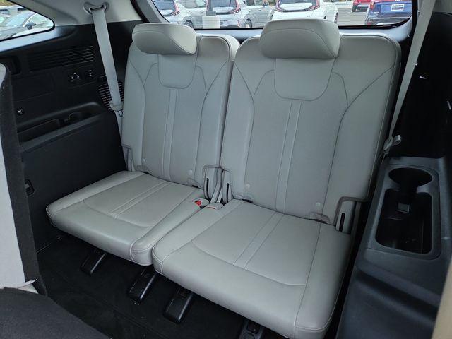 used 2022 Kia Sorento car, priced at $21,339