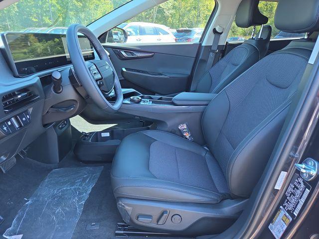 new 2025 Kia EV6 car, priced at $52,454