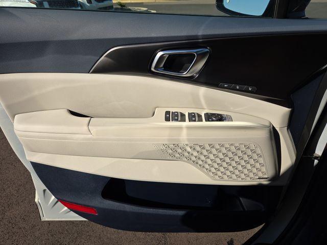 new 2026 Kia Carnival Hybrid car, priced at $50,925