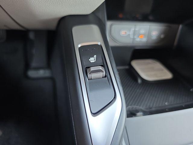 new 2026 Kia Sorento car, priced at $34,028