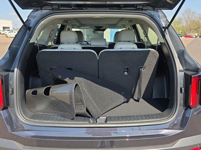 new 2026 Kia Sorento car, priced at $34,028