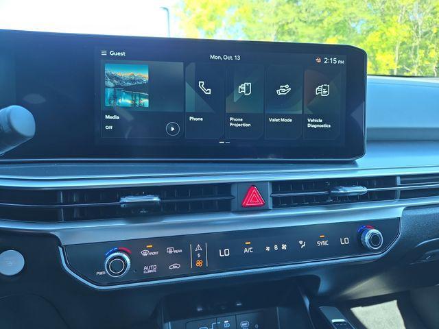 new 2026 Kia Sorento car, priced at $33,784