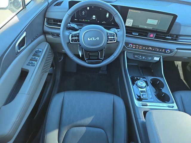 new 2026 Kia Carnival Hybrid car, priced at $46,403