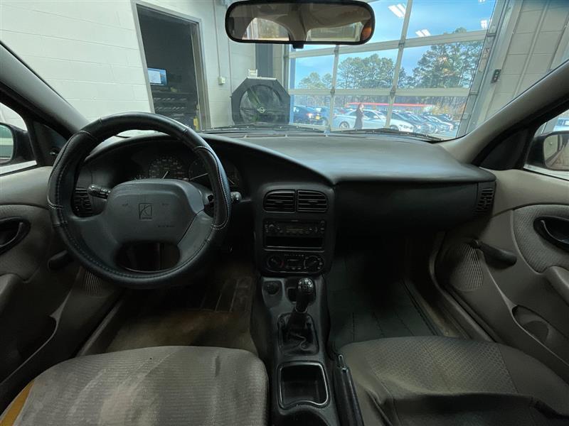 used 2002 Saturn L car, priced at $2,150