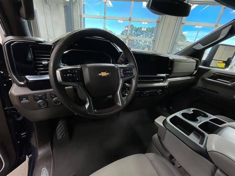 used 2024 Chevrolet Silverado 1500 car, priced at $29,994