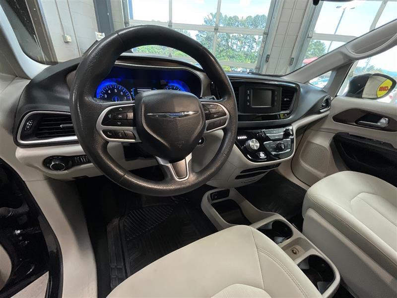 used 2017 Chrysler Pacifica car, priced at $9,995