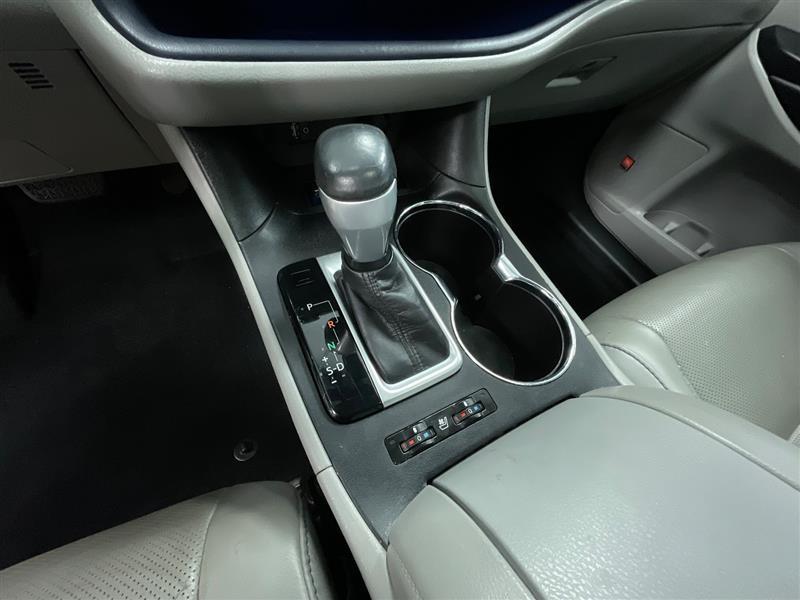 used 2016 Toyota Highlander car, priced at $16,988