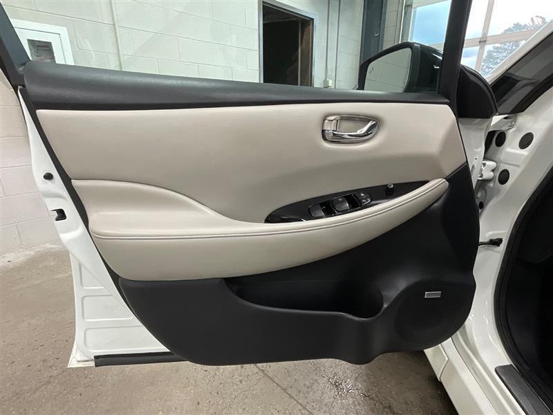 used 2020 Nissan Leaf car, priced at $10,995
