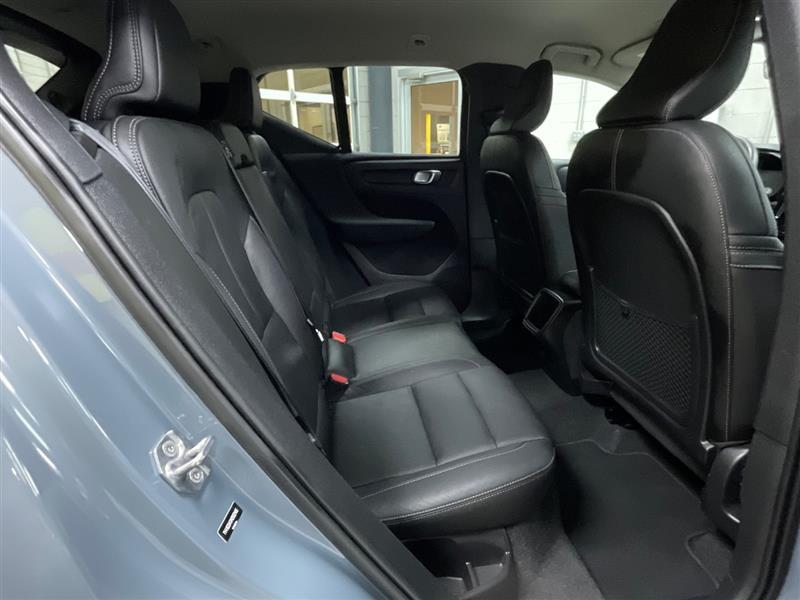 used 2021 Volvo XC40 car, priced at $19,995