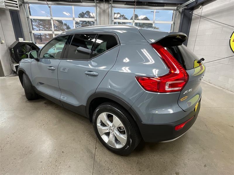 used 2021 Volvo XC40 car, priced at $19,995