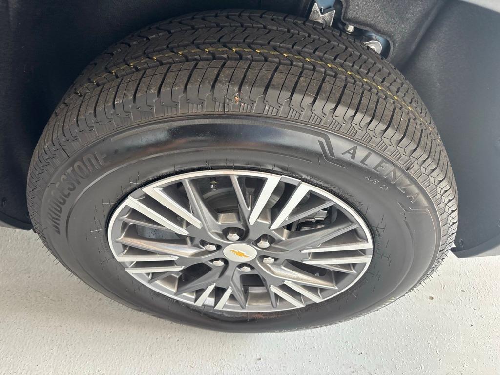 new 2026 Chevrolet Traverse car, priced at $42,171