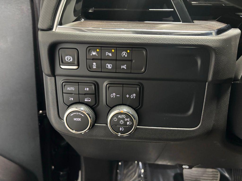 new 2026 Chevrolet Suburban car, priced at $82,661