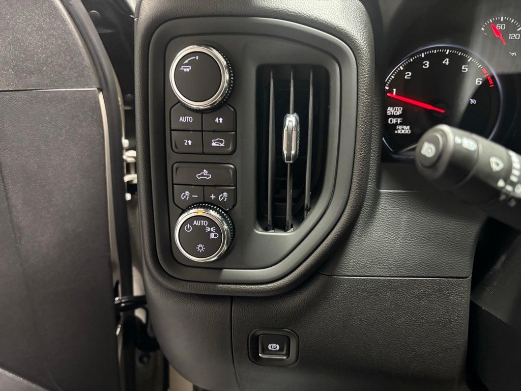 new 2026 GMC Sierra 1500 car, priced at $45,278