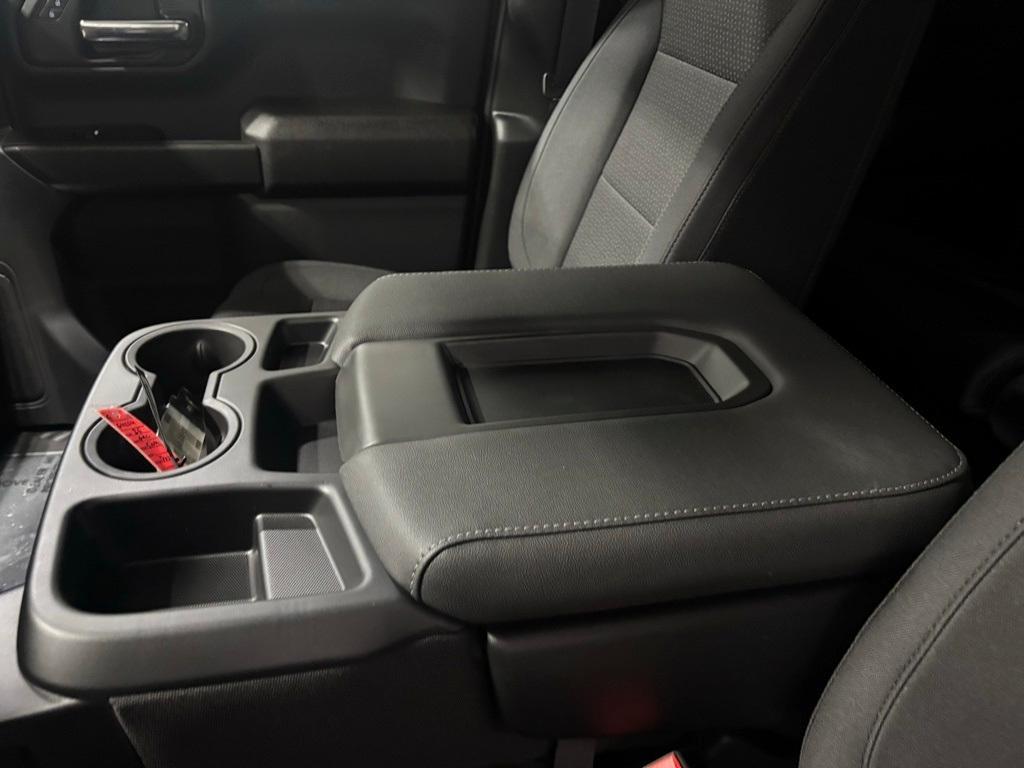 new 2026 GMC Sierra 1500 car, priced at $45,278