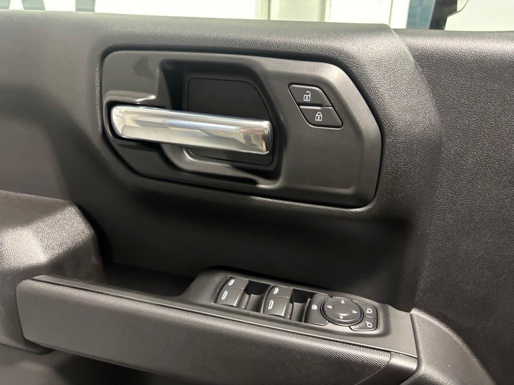 new 2026 GMC Sierra 1500 car, priced at $45,278