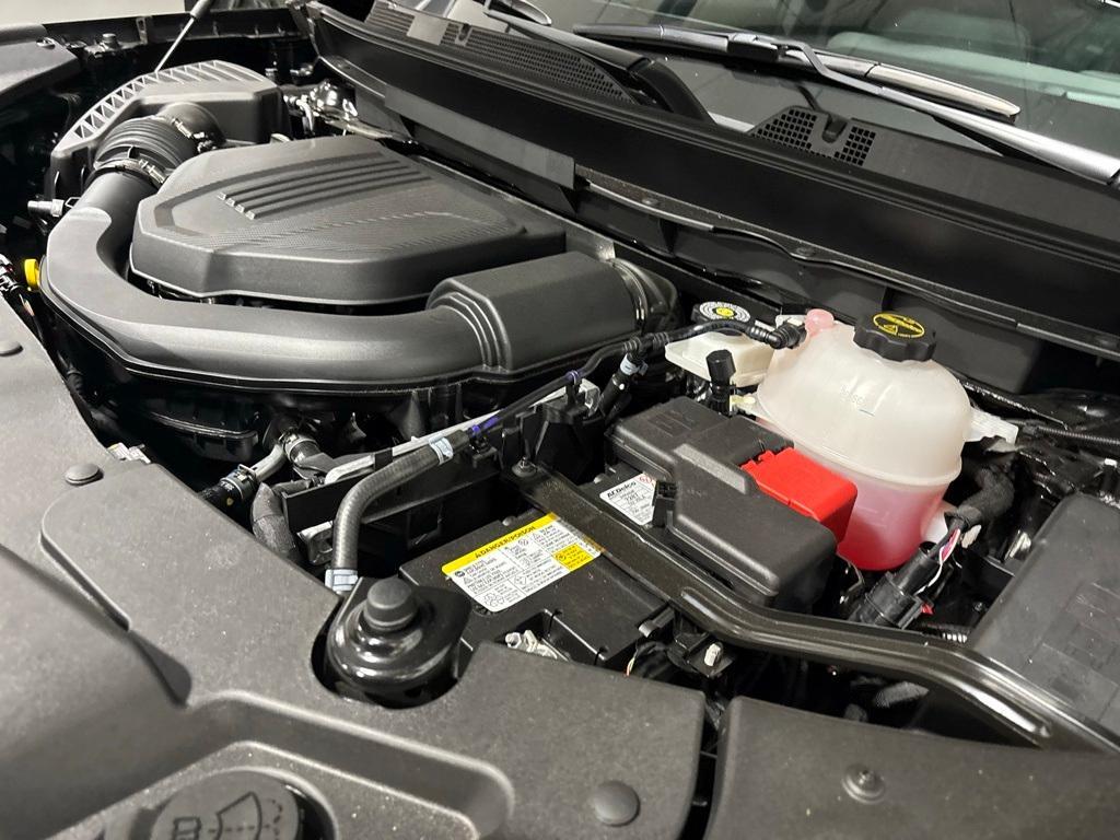 new 2025 Chevrolet Traverse car, priced at $54,324