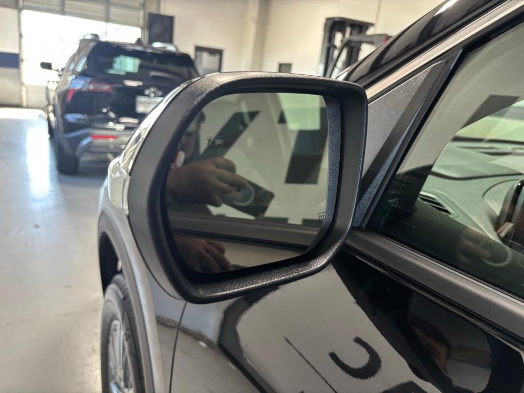 new 2026 Chevrolet Traverse car, priced at $40,671