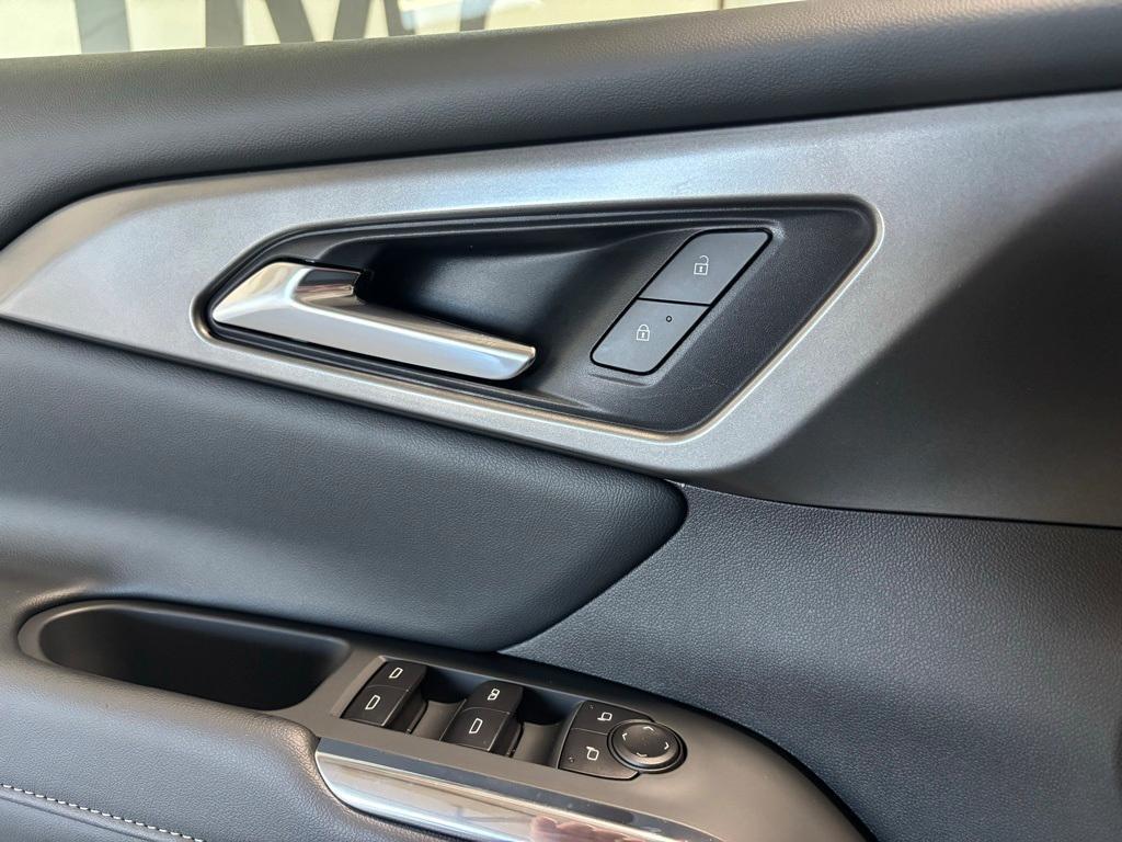 new 2026 Chevrolet Traverse car, priced at $40,671