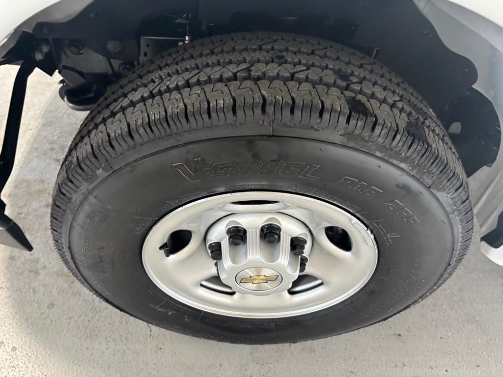 new 2025 Chevrolet Express 2500 car, priced at $45,817