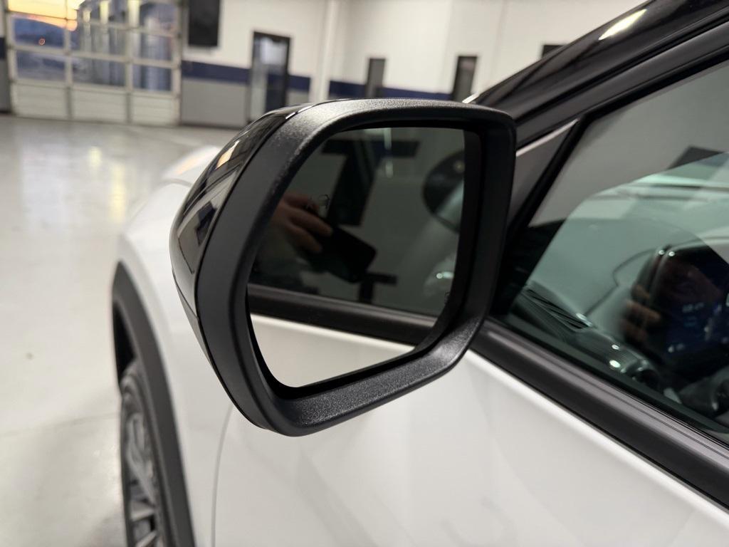 new 2026 Chevrolet Equinox car, priced at $30,038