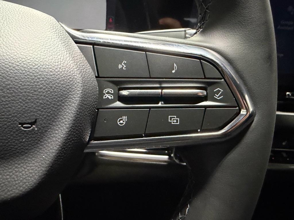 new 2026 Chevrolet Equinox car, priced at $35,621