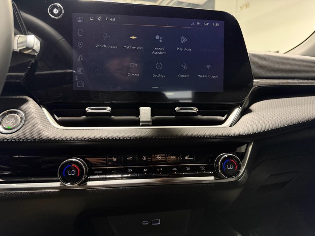 new 2026 Chevrolet Equinox car, priced at $35,621