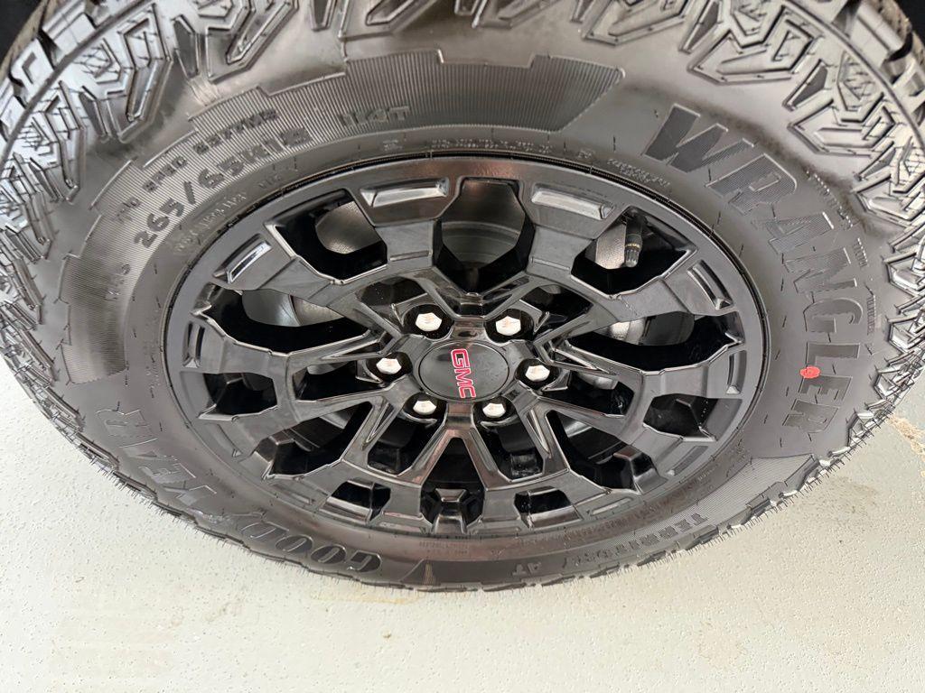 new 2026 GMC Canyon car, priced at $40,213