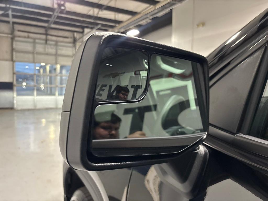 new 2026 GMC Sierra 1500 car, priced at $45,278