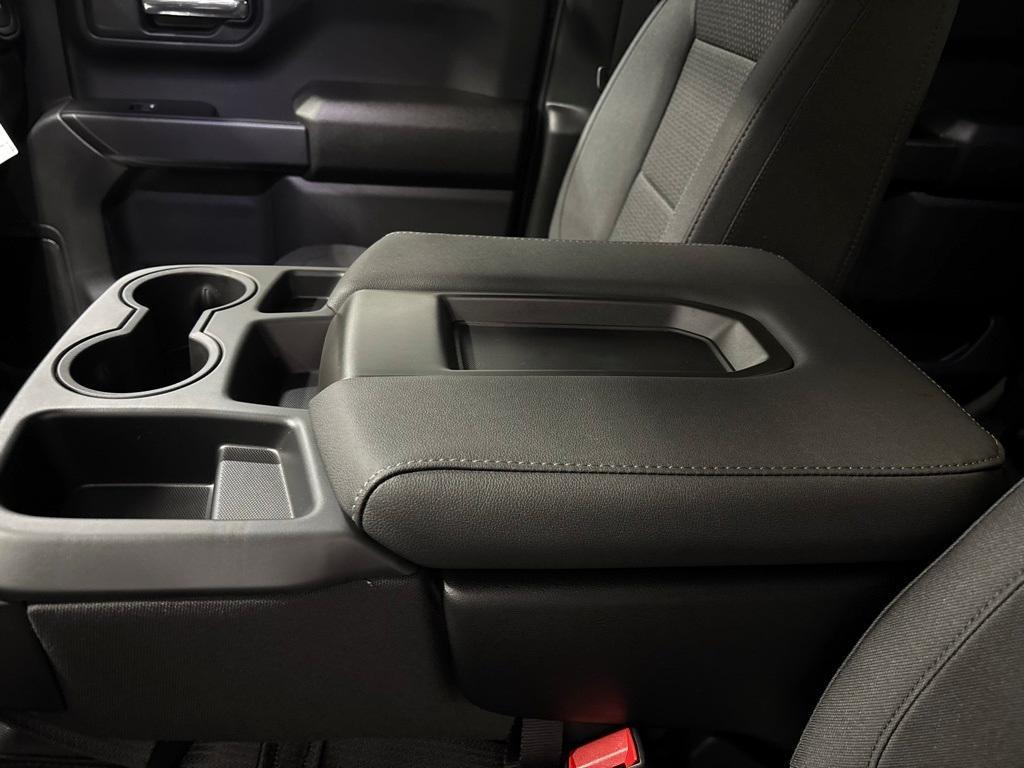 new 2026 GMC Sierra 1500 car, priced at $45,278