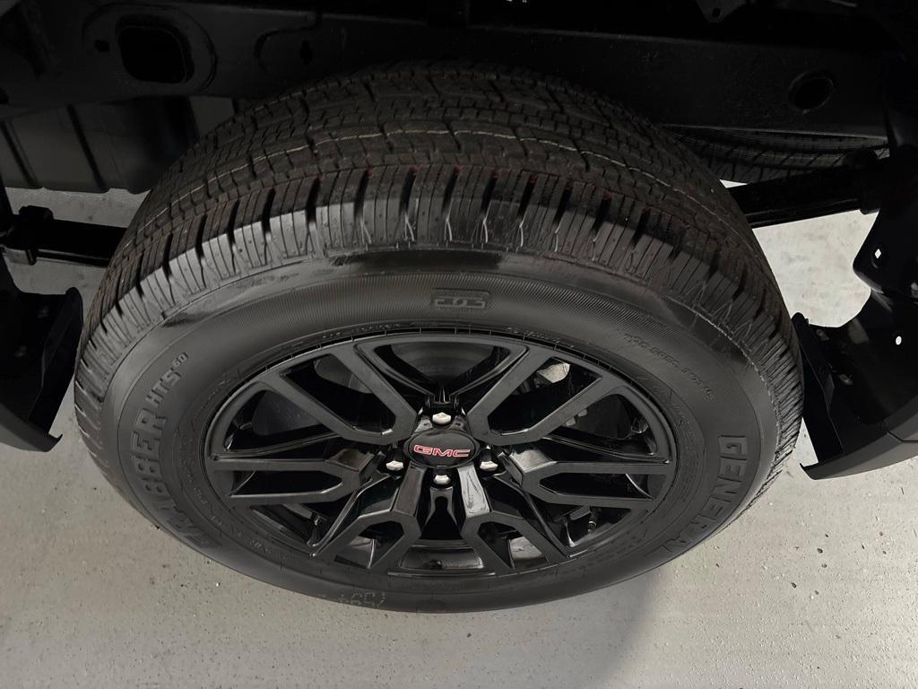 new 2026 GMC Sierra 1500 car, priced at $45,278