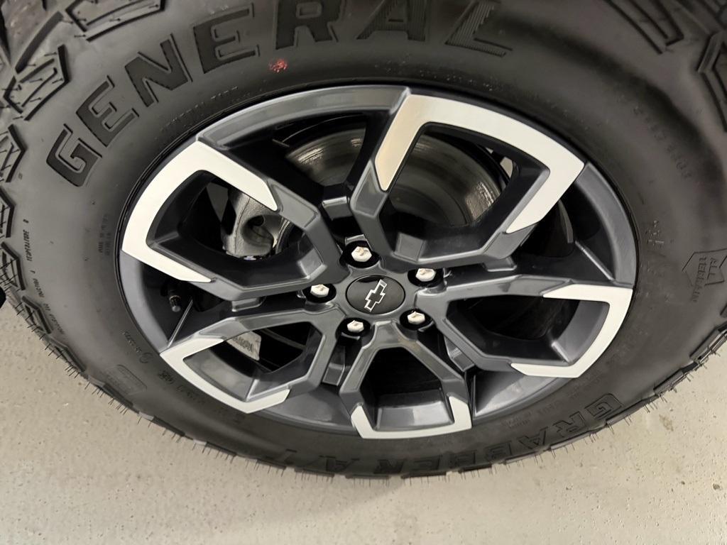 new 2026 Chevrolet Equinox car, priced at $37,738