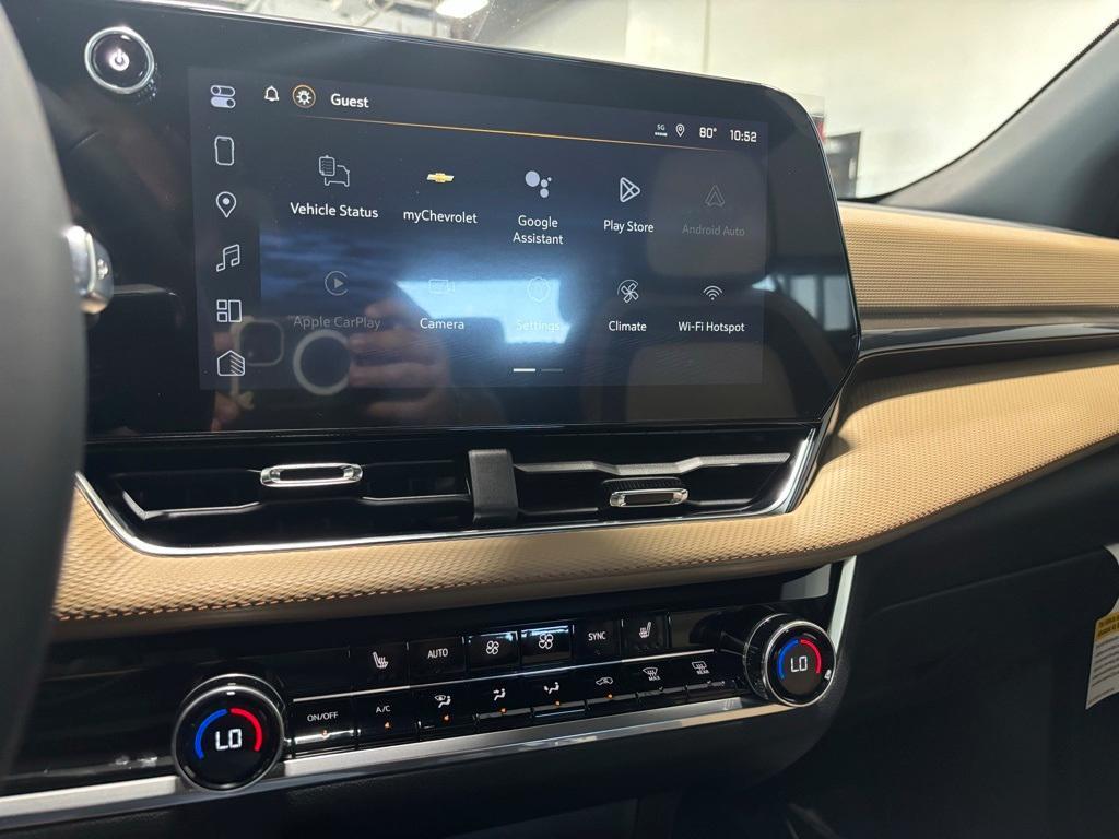 new 2026 Chevrolet Equinox car, priced at $33,732