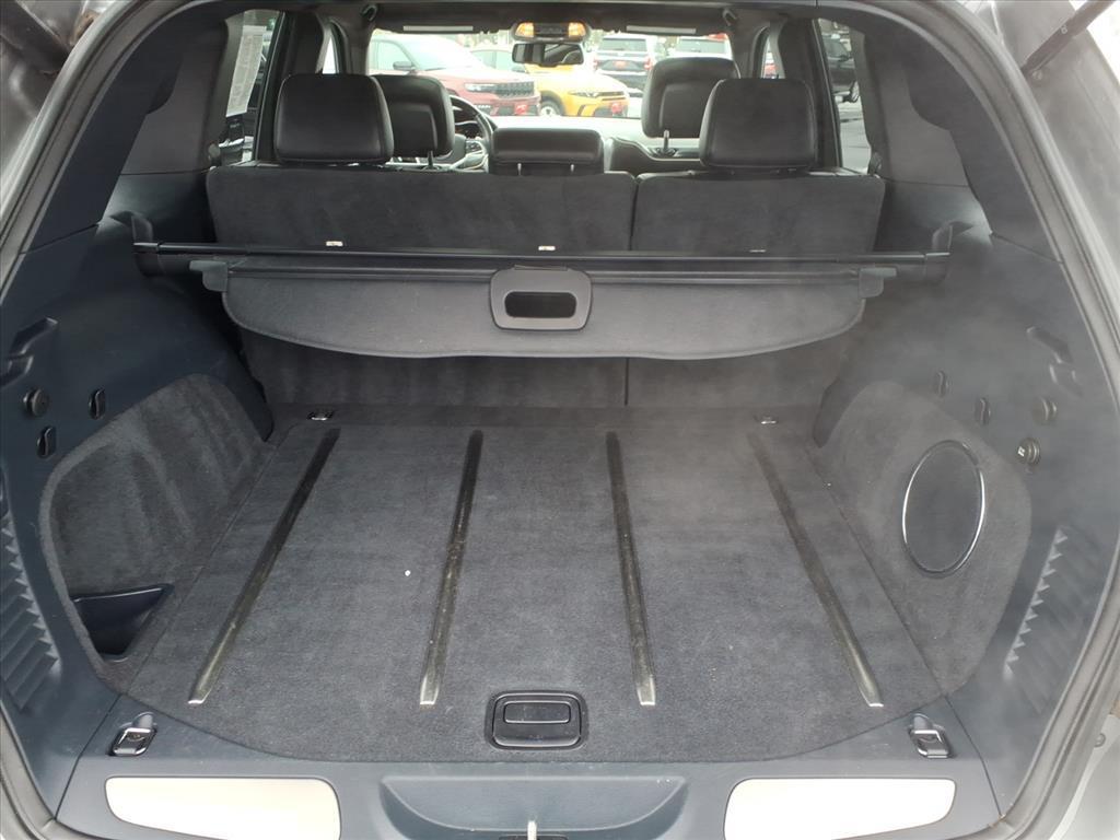 used 2015 Jeep Grand Cherokee car, priced at $10,900