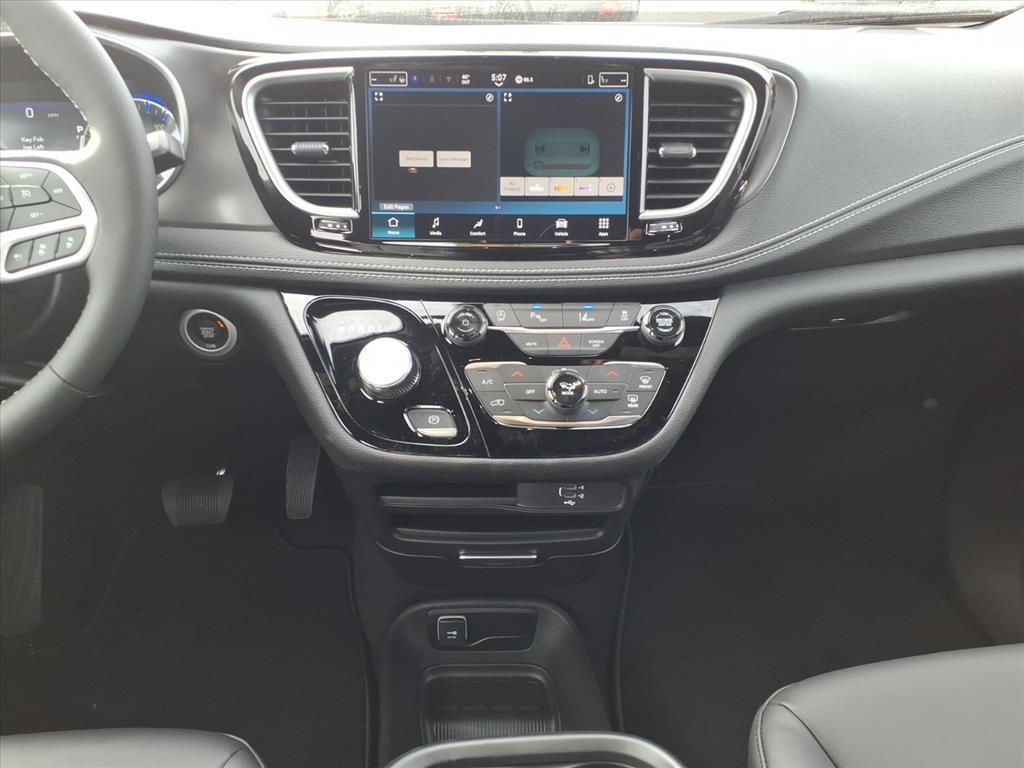 new 2026 Chrysler Pacifica car, priced at $45,891