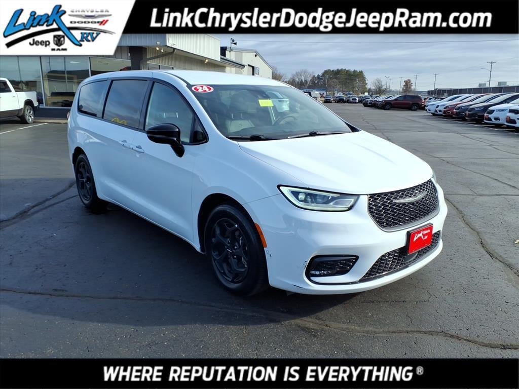 used 2024 Chrysler Pacifica Hybrid car, priced at $29,995