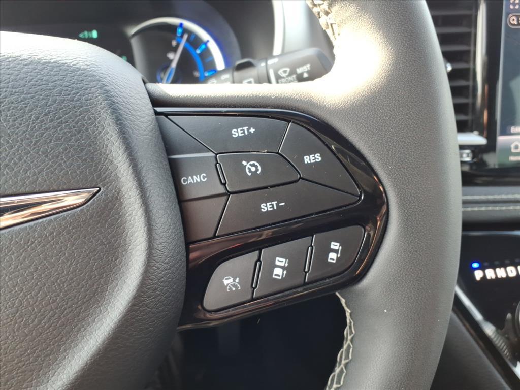 used 2024 Chrysler Pacifica Hybrid car, priced at $29,995