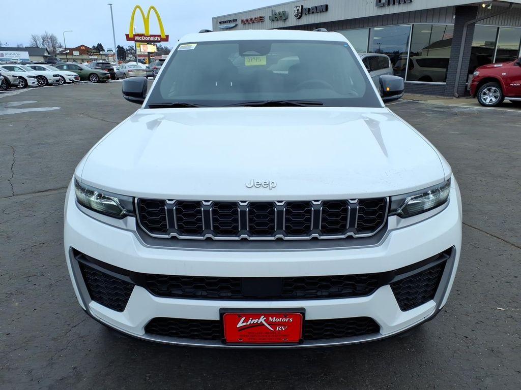 new 2026 Jeep Grand Cherokee car, priced at $46,686
